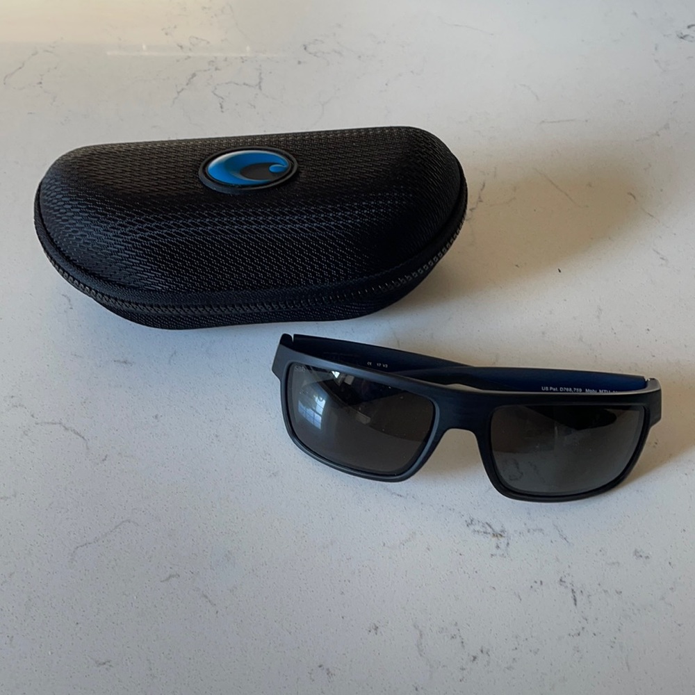 Costa Motu men’s sunglasses